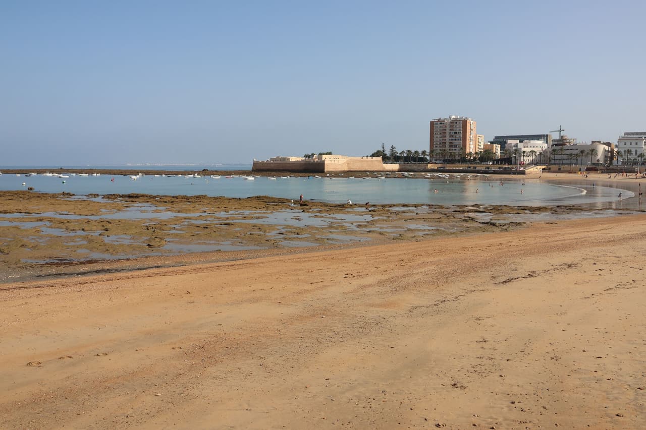 Cadiz Real Estate lifestyle